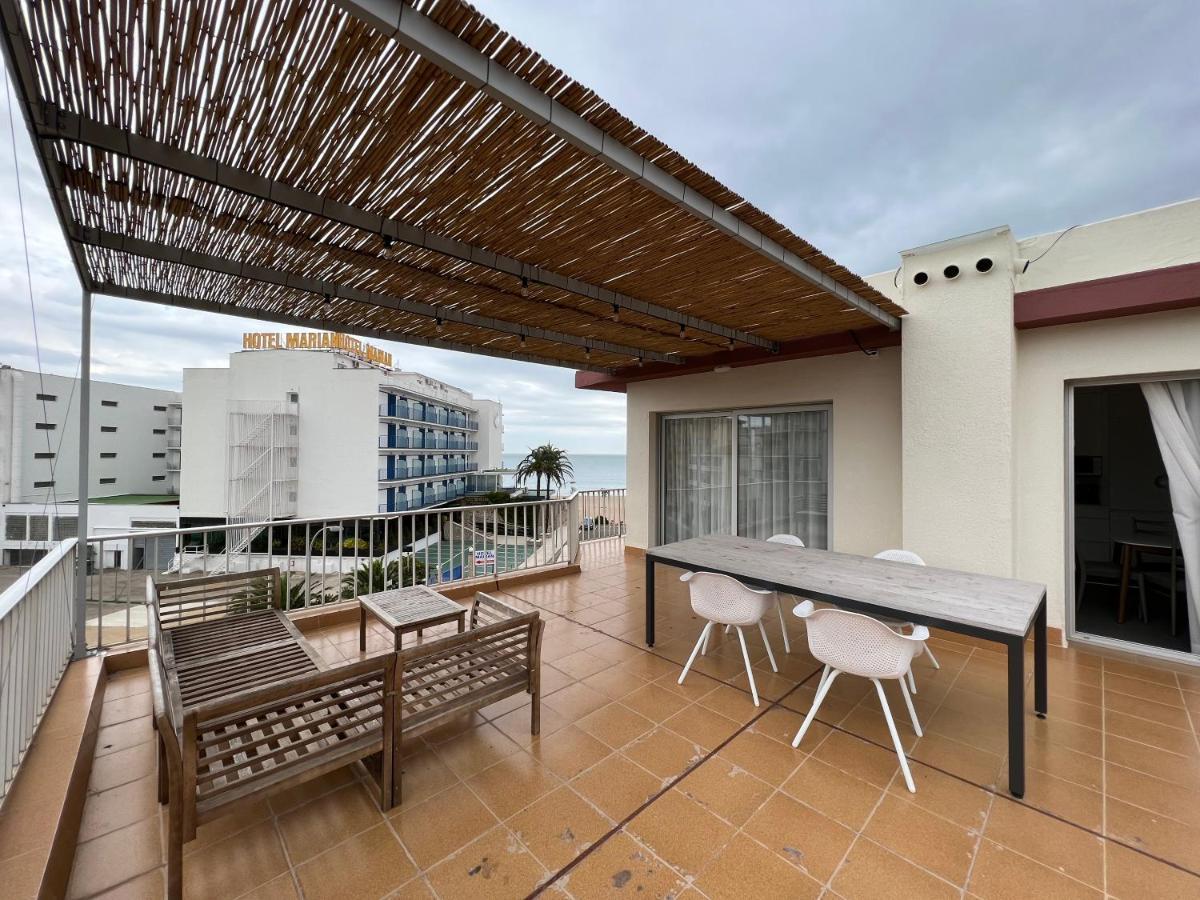 רוזס Beautiful Loft, Huge Sunny Terrace, View Over The Beach And Sea מראה חיצוני תמונה