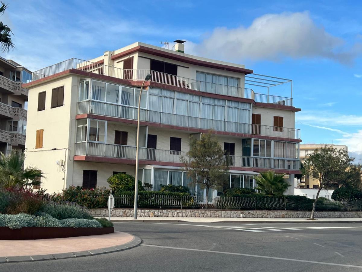 רוזס Beautiful Loft, Huge Sunny Terrace, View Over The Beach And Sea מראה חיצוני תמונה